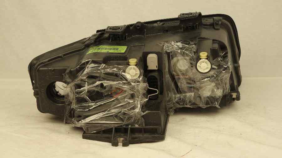 AUDI A4 B6 Left Headlight (2001 2002 2003 2004 2005)