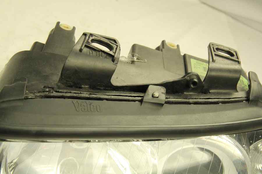 AUDI A4 B6 Left Headlight (2001 2002 2003 2004 2005)