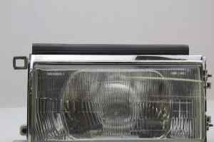 TOYOTA CROWN MS123 (Series 2) Left Headlight (1985 1986 1987)