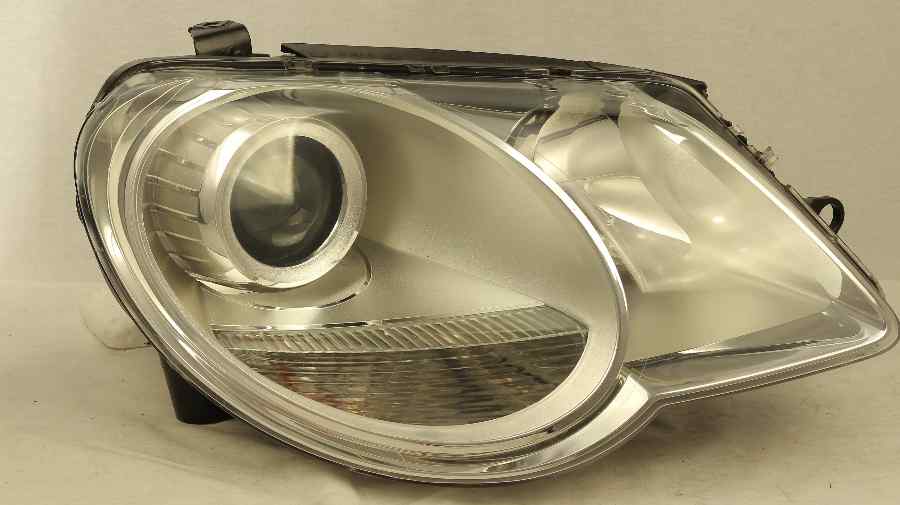 VOLKSWAGEN EOS 1F Convertible (Early) Right Headlight (2007 2008 2009 2010 2011)