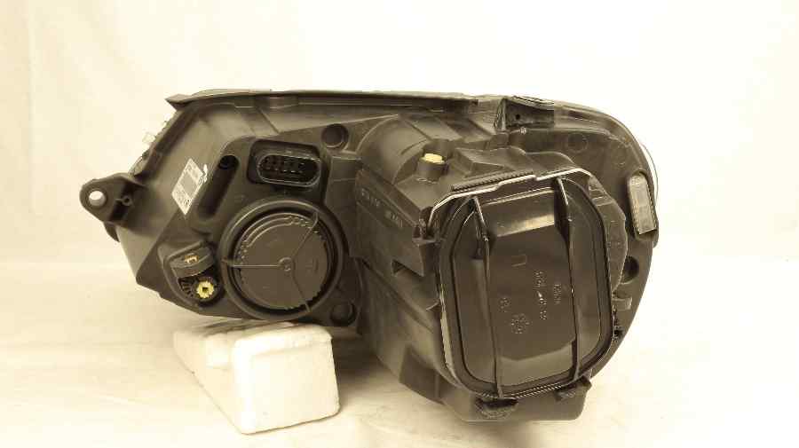 VOLKSWAGEN EOS 1F Convertible (Early) Right Headlight (2007 2008 2009 2010 2011)