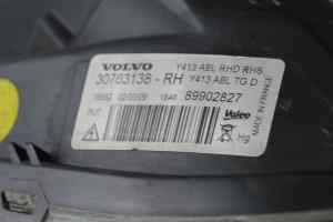 VOLVO XC60 WAGON (Gen 1 Early/Xenon) Right Headlight (2009 2010 2011 2012 2013 2014)