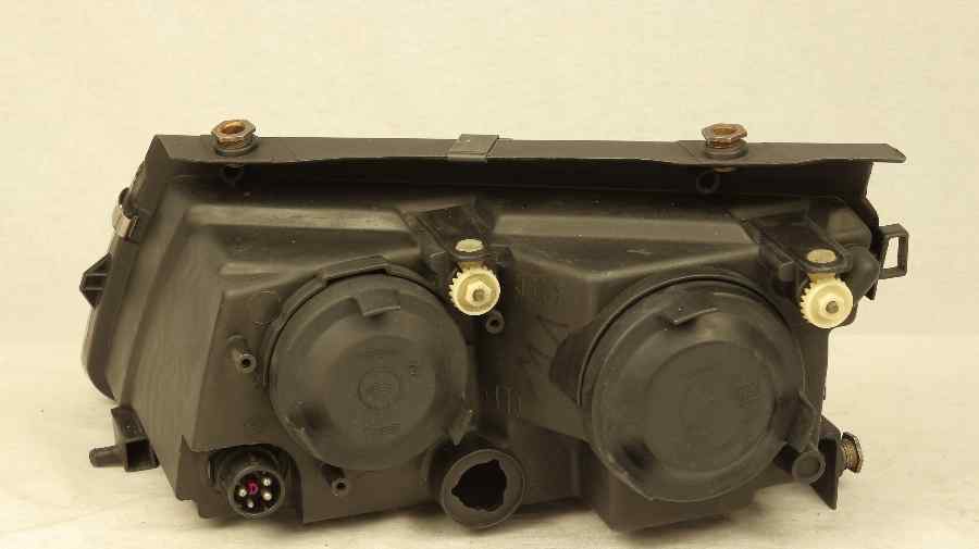 VOLKSWAGEN PASSAT B5 Right Headlight (1998 1999 2000 2001)