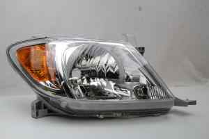 TOYOTA HILUX Gen 7 (05-08) Right Headlight (2005 2006 2007 2008) [81105-0K010]