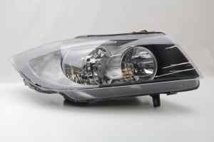 BMW 3 SERIES E90 4Dr (Early/Std) Right Headlight (2005 2006 2007 2008) [Tiny round mark on lens]