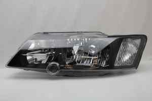 HOLDEN COMMODORE VY (SS/Crewman) Left Headlight (2002 2003 2004)