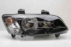 HOLDEN COMMODORE VE Series 2 (Std) Right Headlight (2010 2011 2012 2013) [92219037]