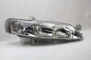 HOLDEN VECTRA JS (Series II ) Right Headlight (1999 2000 2001 2002 2003) [92088224]