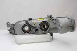 HOLDEN VECTRA JS (Series II ) Right Headlight (1999 2000 2001 2002 2003) [92088224]