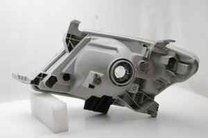 TOYOTA HILUX Gen 7 (08-11) Right Headlight (2008 2009 2010 2011)