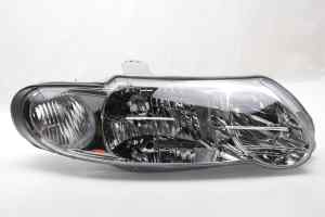 HOLDEN COMMODORE VX Right Headlight (2000 2001 2002)