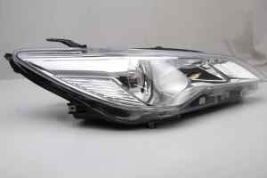 TOYOTA CAMRY 50 SERIES (Late/Altise) Right Headlight (2015)