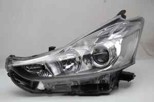 TOYOTA PRIUS-V XW40 (Series 2) Left Headlight (2015 2016 2017 2018 2019 2020 2021 2022)