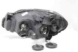 MERCEDES B-CLASS W246 Hatch (Early) Right Headlight (2011 2012 2013 2014 2015) [A2468200461]