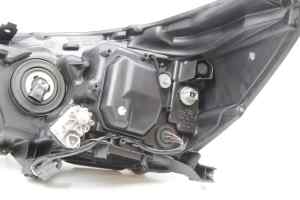 TOYOTA HILUX Gen 8 (LED) Right Headlight (2015 2016 2017 2018 2019 2020)