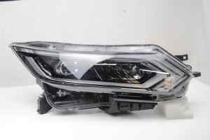 NISSAN QASHQAI J11 (Series 2) Right Headlight (2018 2019 2020 2021 2022)