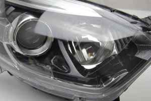 RENAULT CAPTUR J87 Right Headlight (2013 2014 2015 2016 2017 2018 2019)