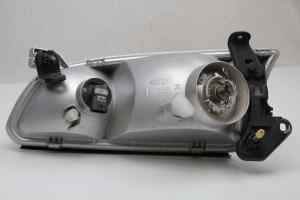 TOYOTA CAMRY 20 SERIES (Early) Right Headlight (1997 1998 1999 2000)