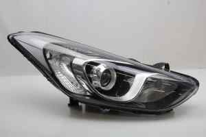 HYUNDAI I30 GD Right Headlight (2012 2013 2014 2015 2016 2017)