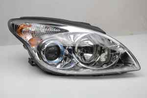 HYUNDAI I30 FD 5Dr (Series 1) Right Headlight (2007)