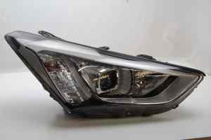 HYUNDAI SANTA-FE DM (Series 1) Right Headlight (2012 2013 2014 2015)