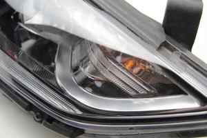 HYUNDAI ELANTRA AD Right Headlight (2015 2016 2017 2018 2019 2020)