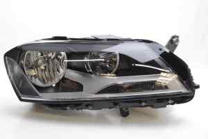 VOLKSWAGEN PASSAT B7/3CC 4Dr/Wgn Right Headlight (2011) [3AC941006]