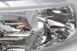 HOLDEN COMMODORE VZ Right Headlight (2004 2005 2006)