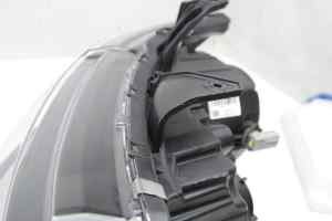 MITSUBISHI OUTLANDER ZK Right Headlight (2015 2016 2017 2018 2019 2020 2021 2022) [4BX15, 8301C8]
