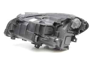 MERCEDES B-CLASS W246 Hatch (Late/LED) Right Headlight (2015) [A2469063001]