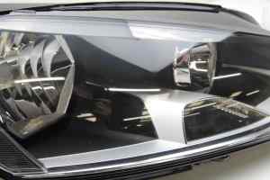 VOLKSWAGEN GOLF Mk7 Right Headlight (2013 2014 2015 2016 2017 2018 2019 2020 2021) [5G2941006]