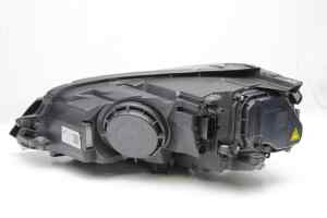 VOLKSWAGEN GOLF Mk7 LED Redline Right Headlight (2017 2018 2019) [5G2941752A]
