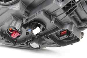 VOLKSWAGEN GOLF Mk7 LED Redline Right Headlight (2017 2018 2019) [5G2941752A]