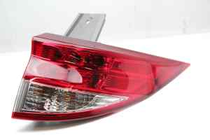 TOYOTA TARAGO ACR50 Series 2 (Std) Right TailLight (2008)