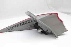 TOYOTA TARAGO ACR50 Series 2 (Std) Right TailLight (2008)