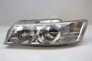 HOLDEN COMMODORE VZ Berlina Left Headlight (2004 2005 2006)