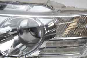 HOLDEN COMMODORE VZ Berlina Left Headlight (2004 2005 2006)