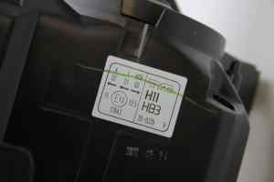 TOYOTA COROLLA ZRE152 (Hatch Early) Right Headlight (2007 2008 2009)