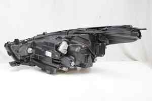 TOYOTA KLUGER GSU70 (LED Reflector) Right Headlight (2019) [10000-8A06P]