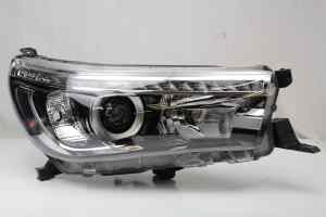 TOYOTA HILUX Gen 8 (LED) Right Headlight (2015 2016 2017 2018 2019 2020)