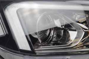 HYUNDAI TUCSON TL II Right Headlight (2018 2019 2020) [J034H64]