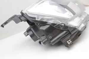 ISUZU D-MAX Gen 3/RG Halogen Right Headlight (2019)