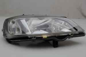 HOLDEN ASTRA TS Right Headlight (1998 1999 2000 2001 2002 2003 2004) [90520880]