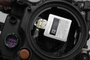 JEEP CHEROKEE KL Series 1 (Xenon) Right Headlight (2014 2015 2016 2017 2018)