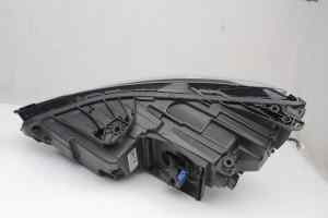 HOLDEN COMMODORE ZB (Calais) Right Headlight (2017) [39122977]