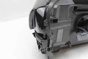 VOLVO XC40 WAGON S2 Right Headlight (2022) [32404662]