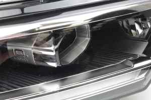 VOLKSWAGEN T-ROC AD1 (Series 2) Right Headlight (2021) [2GA941036]