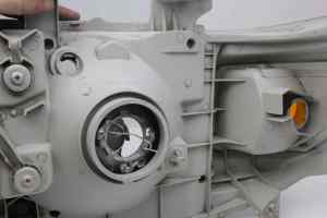 TOYOTA LANDCRUISER 70 SERIES (Series 3) Right Headlight (2007)