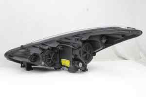 HYUNDAI I30 GD (Xenon) Right Headlight (2012)