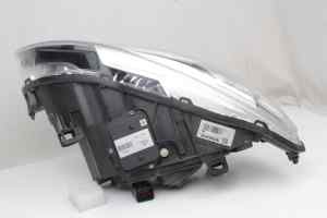 VOLVO S60 SEDAN Gen 2 Facelift (Xenon) Right Headlight (2014 2015 2016 2017 2018 2019) [31420256]